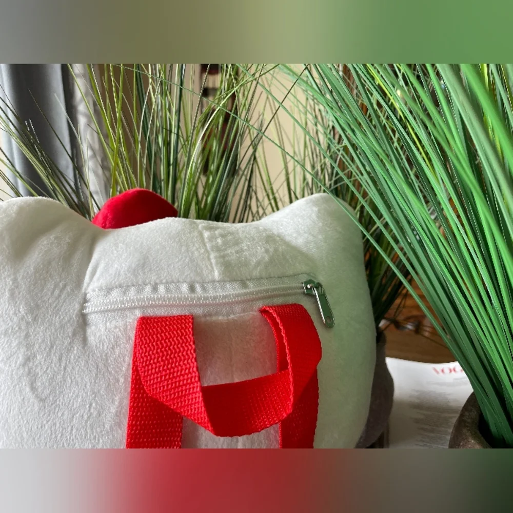 Hello Kitty 😻💖 Big Red Bow 15" Plush Backpack Bag NWT - Picture 8 of 10